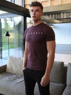 Colton T-Shirt - Burgundy -Trend Wear Sales 078DelawareBurgundy1D 1