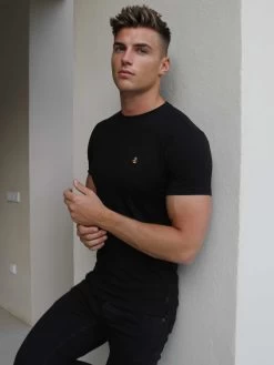 Conway T-Shirt - Black 8 Conway T-Shirt - Black -Trend Wear Sales 1015GBlack4D