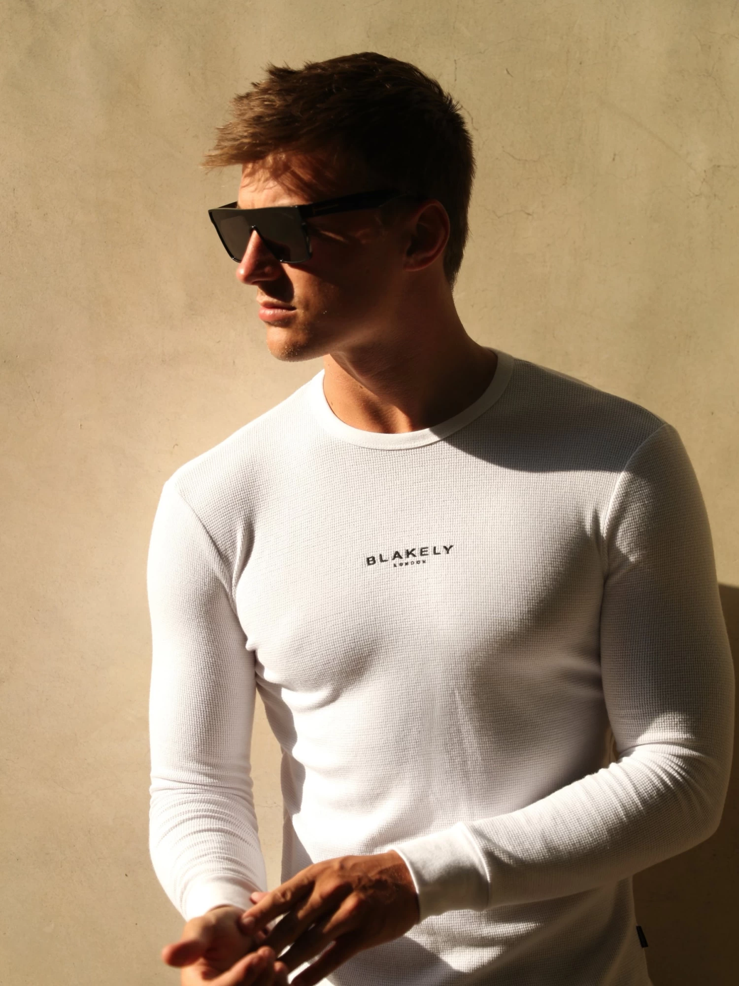 Alezio Textured Jumper - White 8 Alezio Textured Jumper - White - Image 6