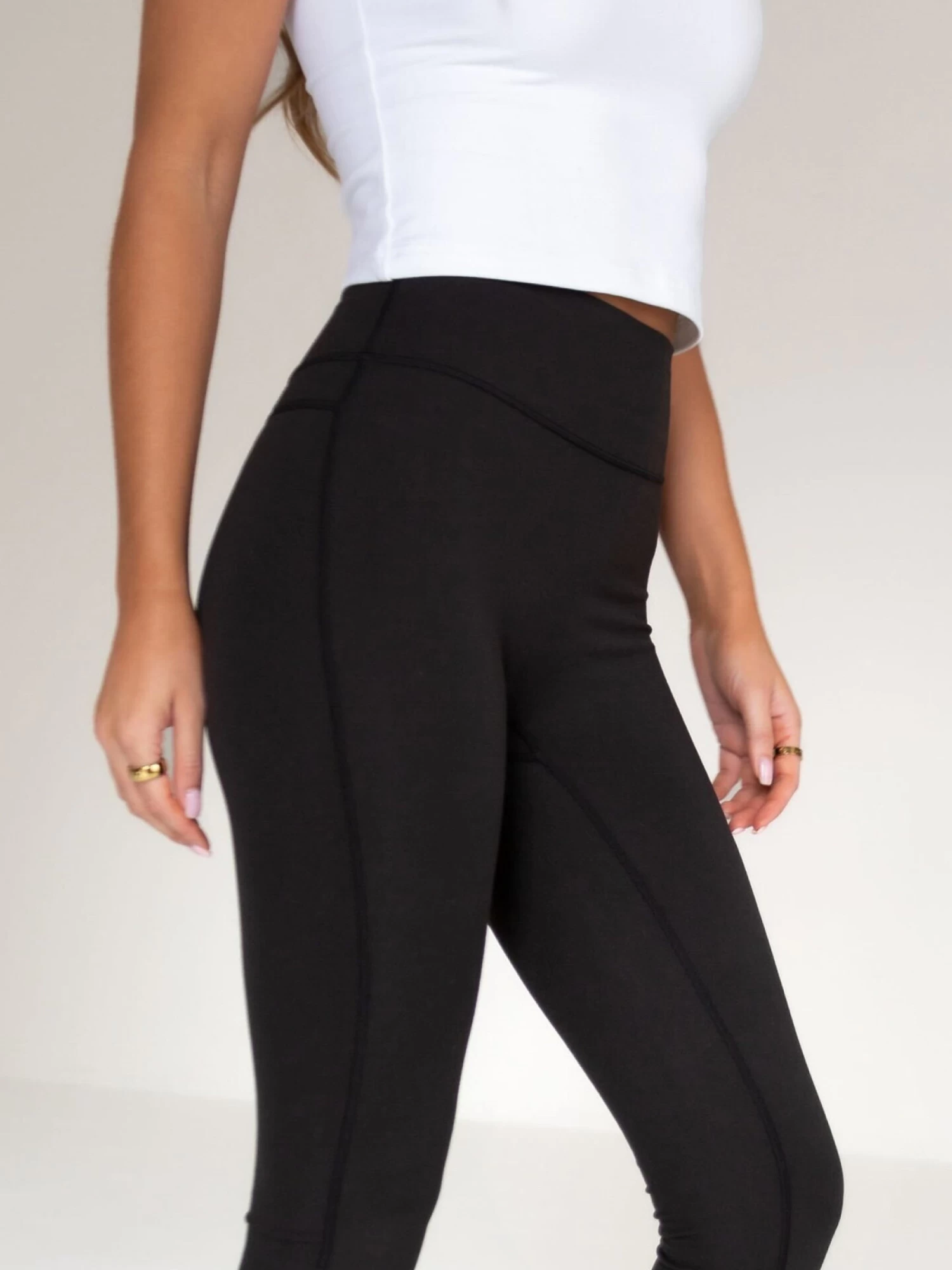 Sofia Soft Leggings - Black 5 Sofia Soft Leggings - Black - Image 3