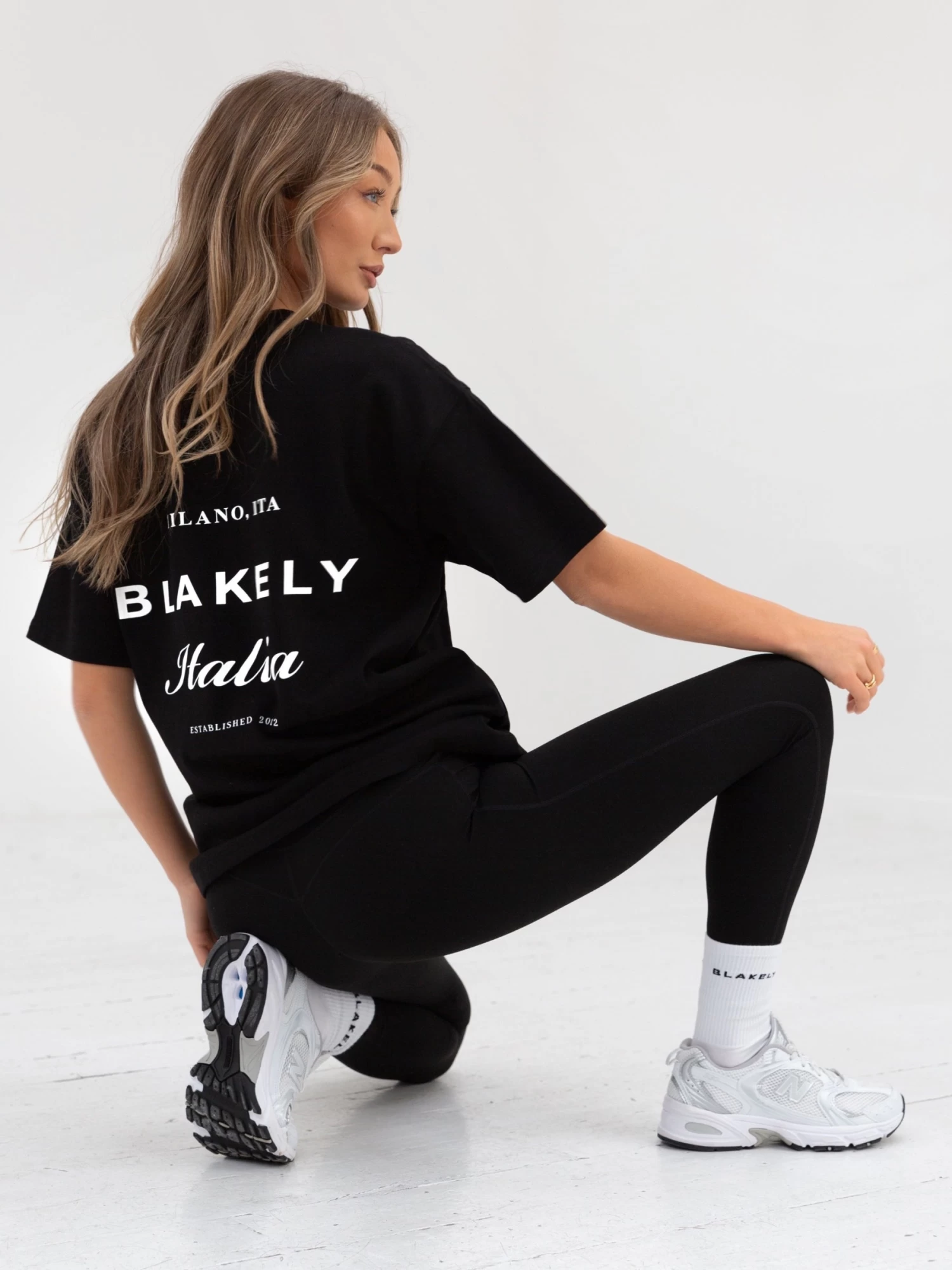 Italia Oversized T-Shirt - Black 4 Italia Oversized T-Shirt - Black - Image 2