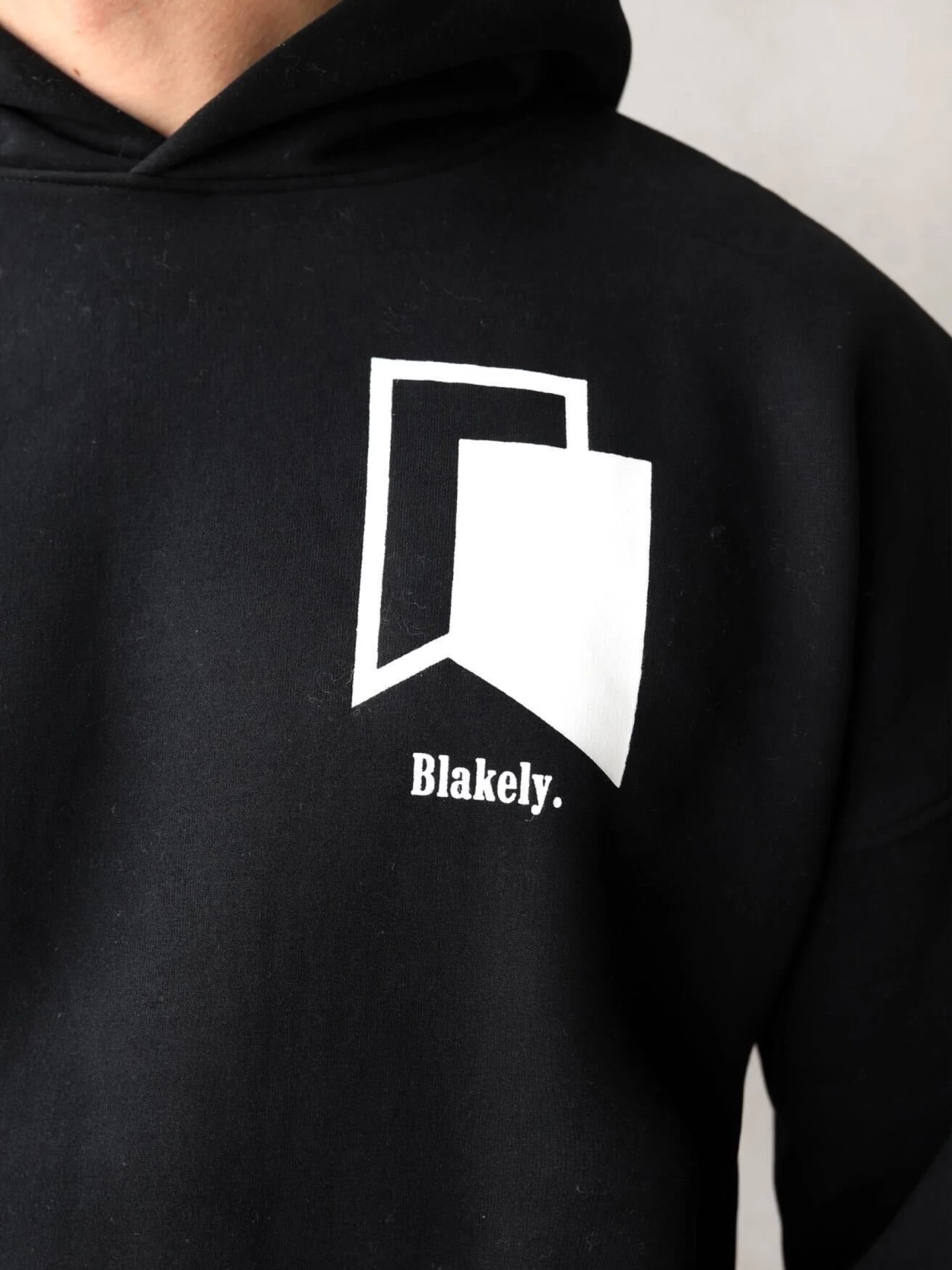 Revolve Relaxed Hoodie - Black 6 Revolve Relaxed Hoodie - Black - Image 4