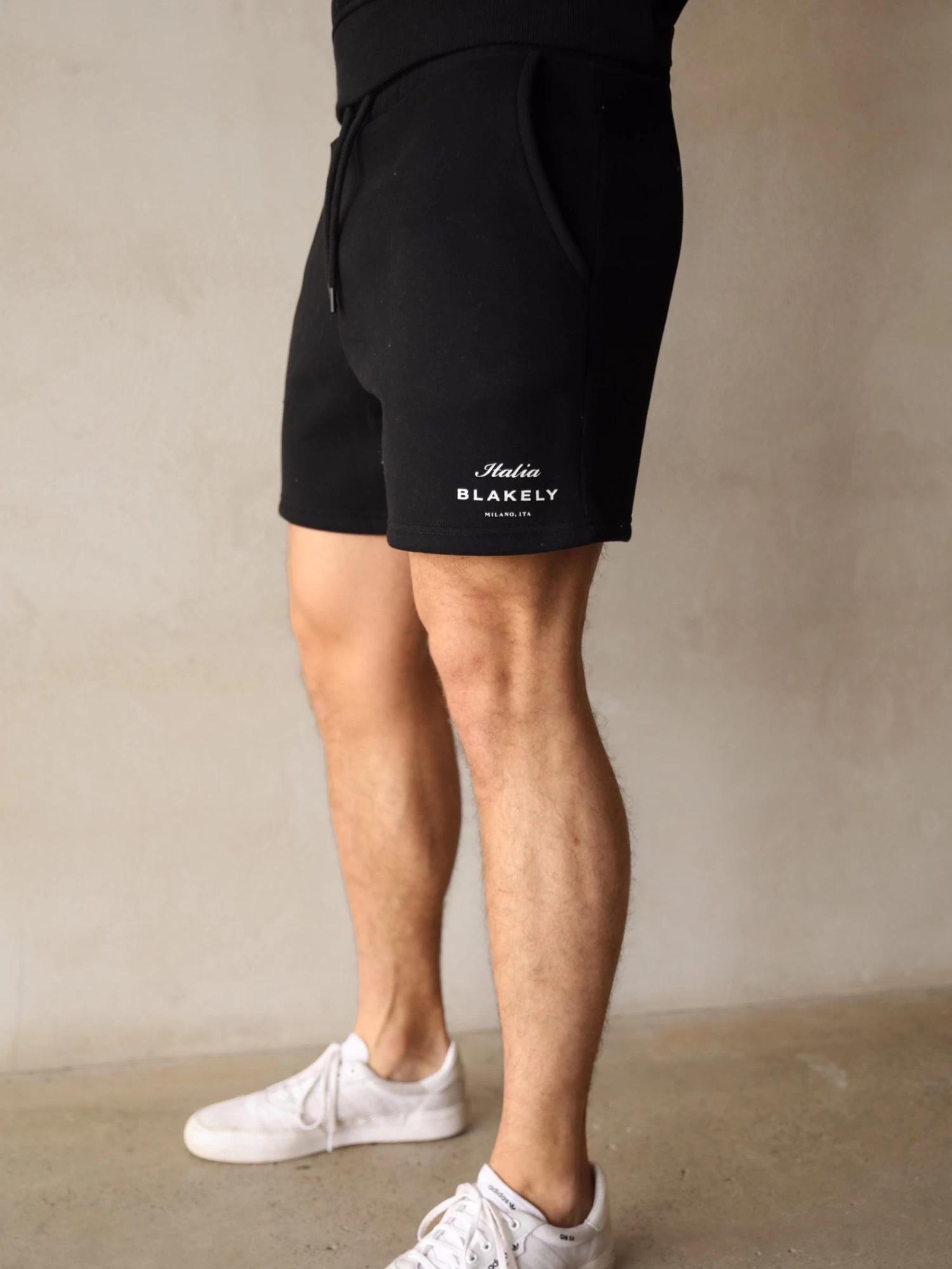 Italia Relaxed Jogger Shorts - Black 8 Italia Relaxed Jogger Shorts - Black - Image 6