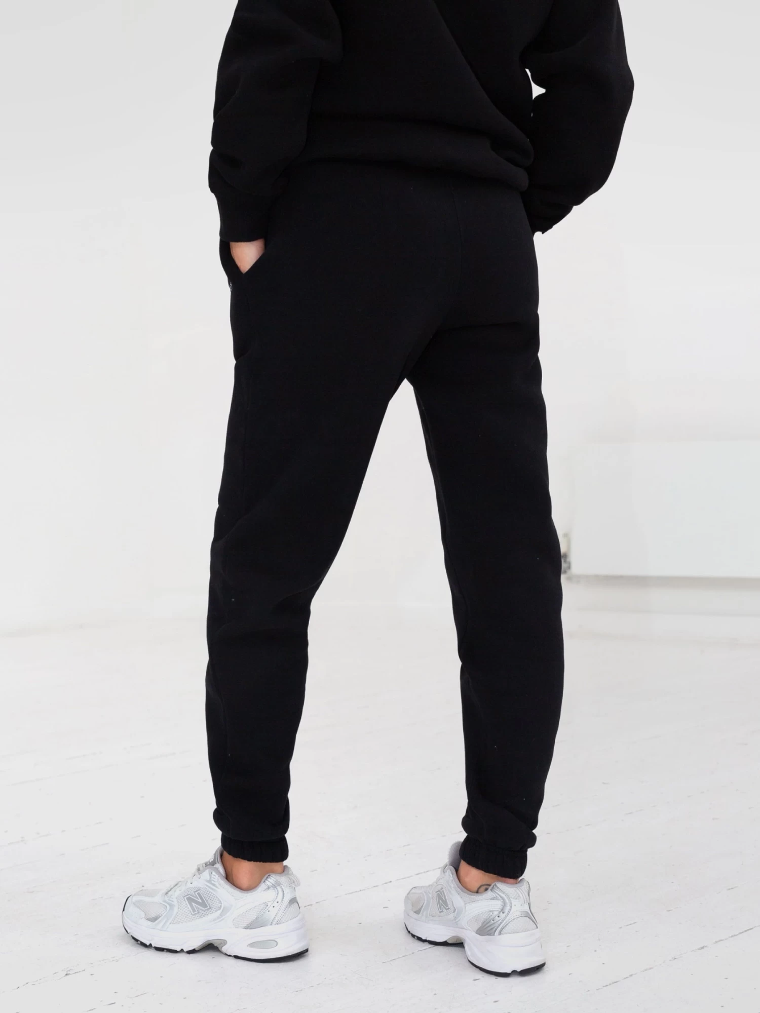 Series Sweatpants - Black 7 Series Sweatpants - Black - Image 5