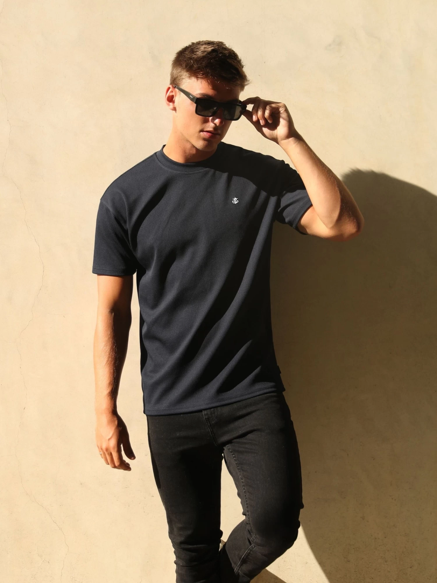 Ceuta Textured Relaxed T-Shirt - Navy 6 Ceuta Textured Relaxed T-Shirt - Navy - Image 4