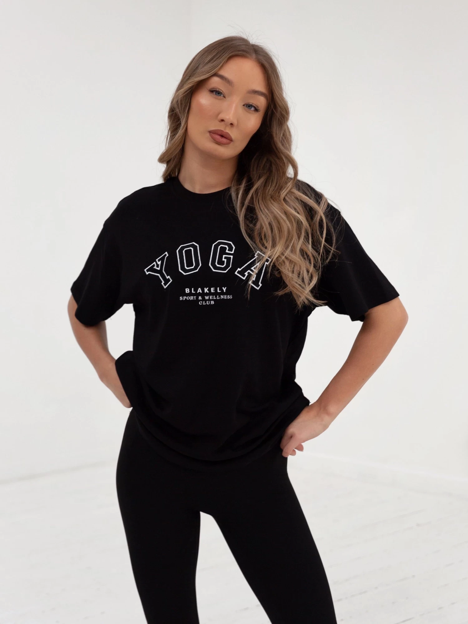 Yoga Oversized T-Shirt - Black 8 Yoga Oversized T-Shirt - Black - Image 6