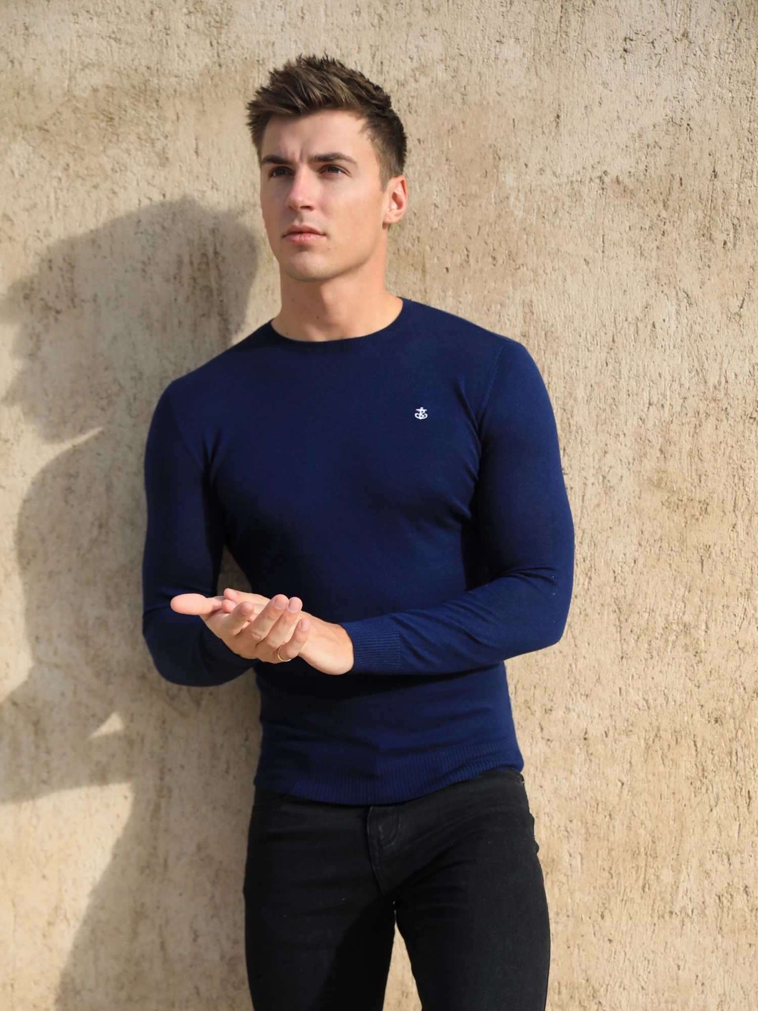 Sudbury Knitted Jumper - Navy 6 Sudbury Knitted Jumper - Navy - Image 4
