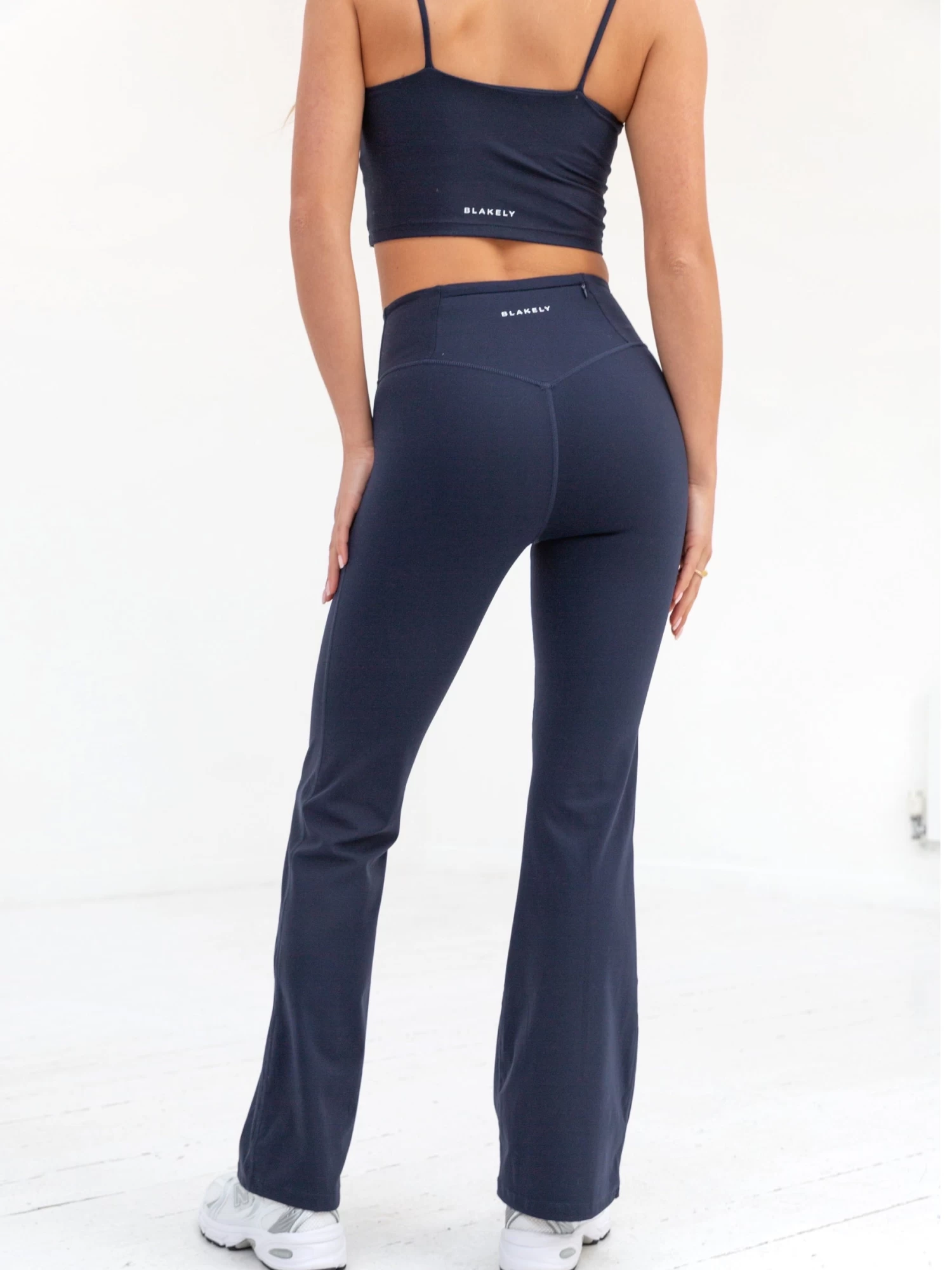 Soft Sculpt Wide Leg Leggings - Navy 4 Soft Sculpt Wide Leg Leggings - Navy - Image 2