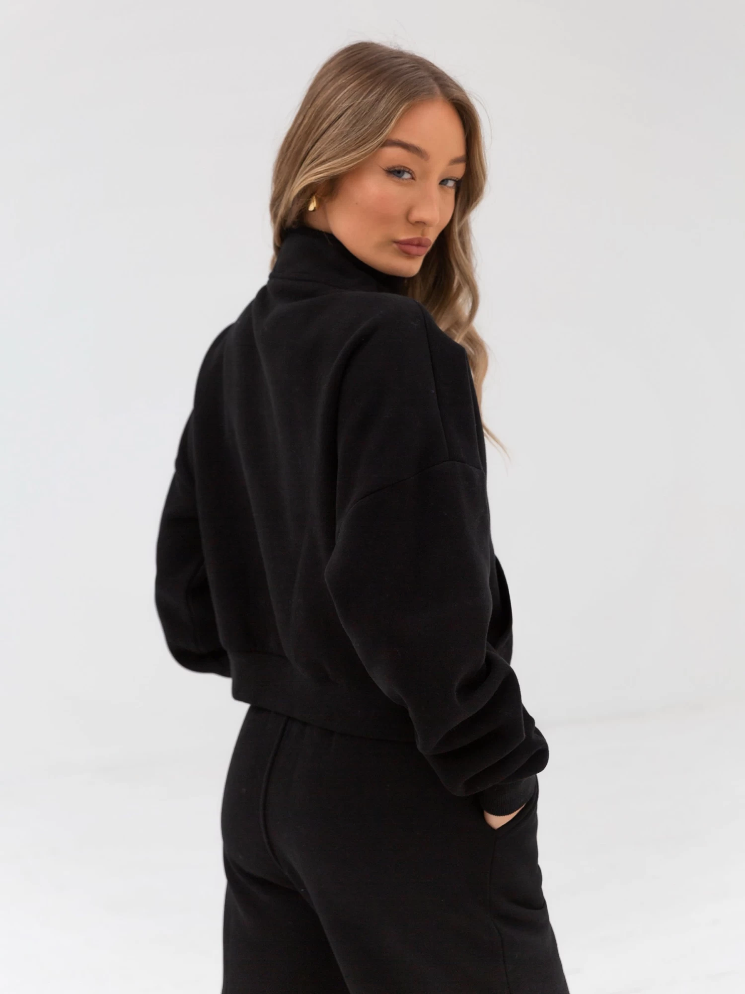 Everyday 1/4 Zip Jumper - Black 6 Everyday 1/4 Zip Jumper - Black - Image 4