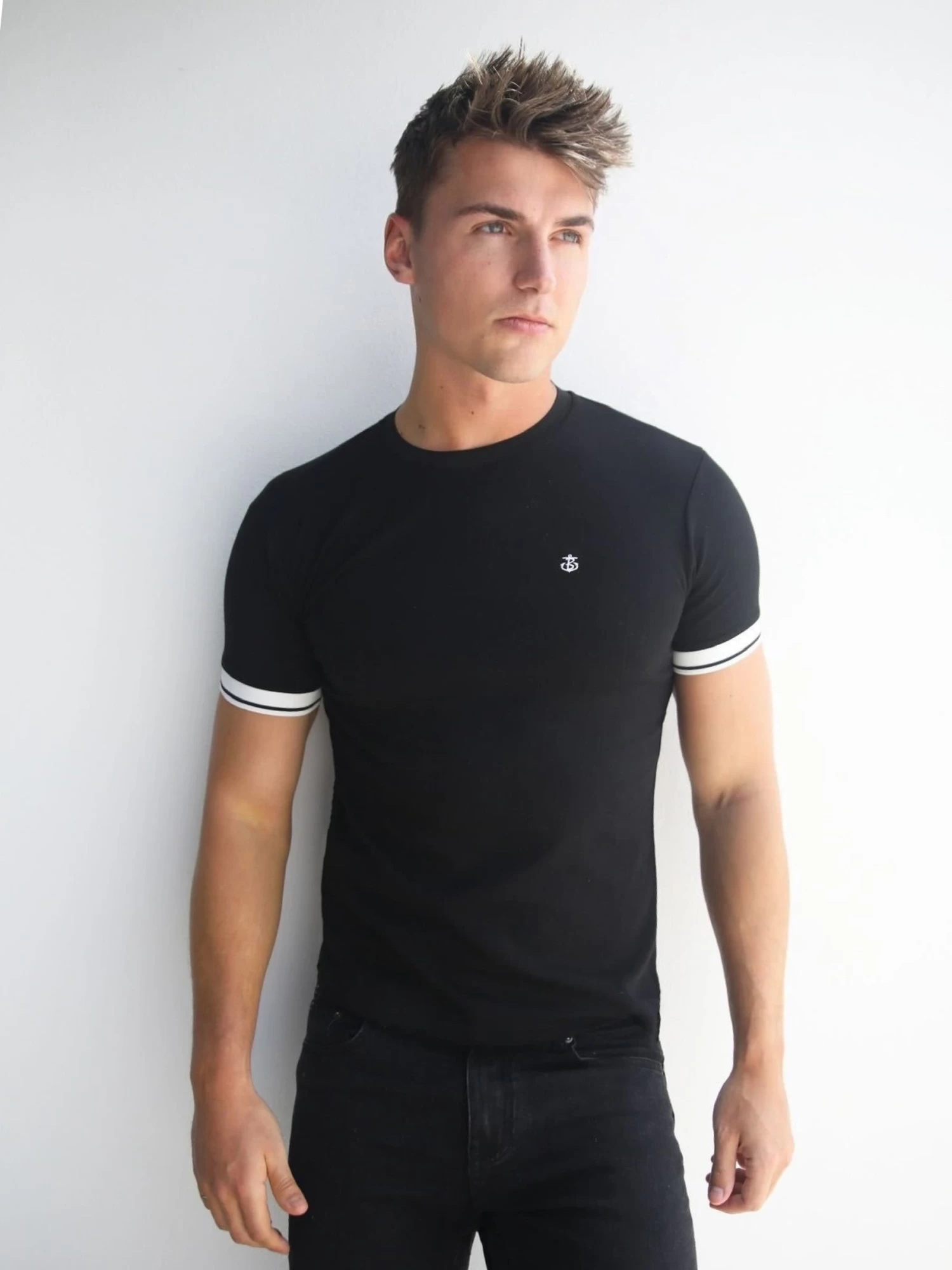 Paolo T-Shirt - Black 3 Paolo T-Shirt - Black