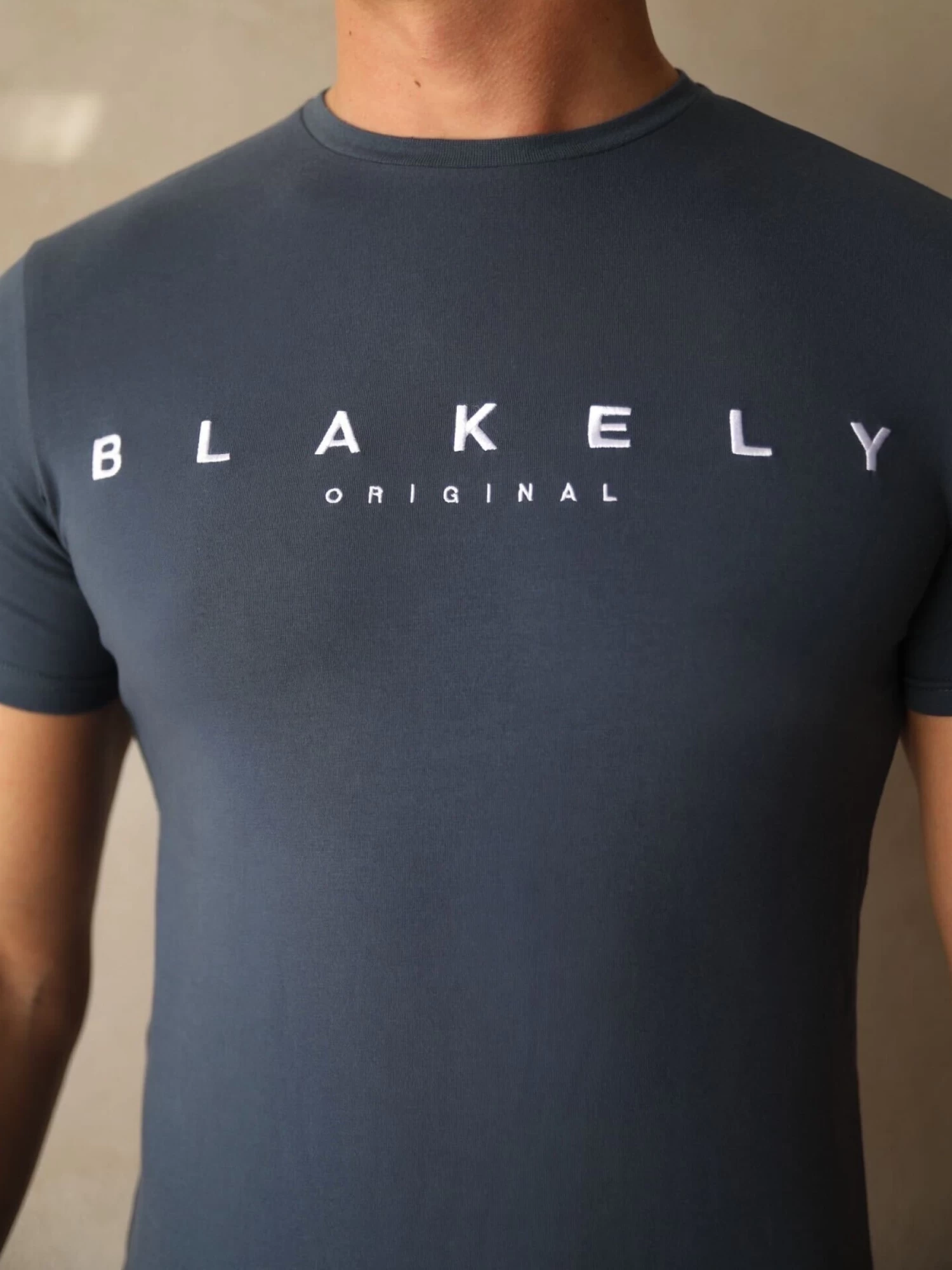 Dalton T-Shirt - Blue 4 Dalton T-Shirt - Blue - Image 2