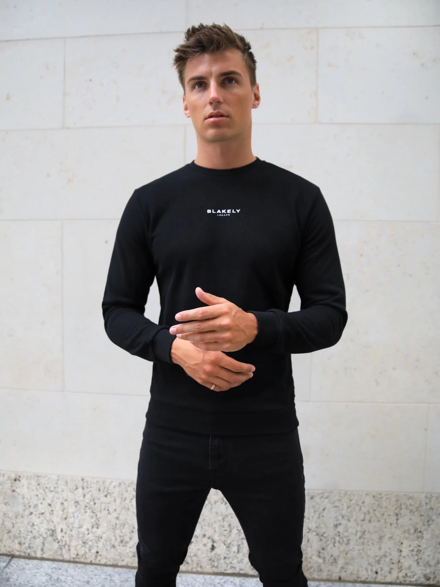 Universal Jumper - Black 5 Universal Jumper - Black - Image 3