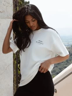 Italia Oversized T-Shirt - Flat White 12 Italia Oversized T-Shirt - Flat White -Trend Wear Sales Brand 26D