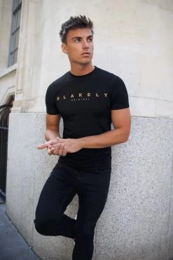 Goldcross T-Shirt - Black -Trend Wear Sales Facetune 26 08 2023 20 12 10