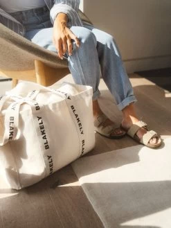 Blakely Tote Bag - Natural -Trend Wear Sales Frame179