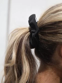 Blakely Scrunchie - Black -Trend Wear Sales H11Black 02D