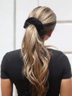 Blakely Scrunchie - Black -Trend Wear Sales H11Black 03D
