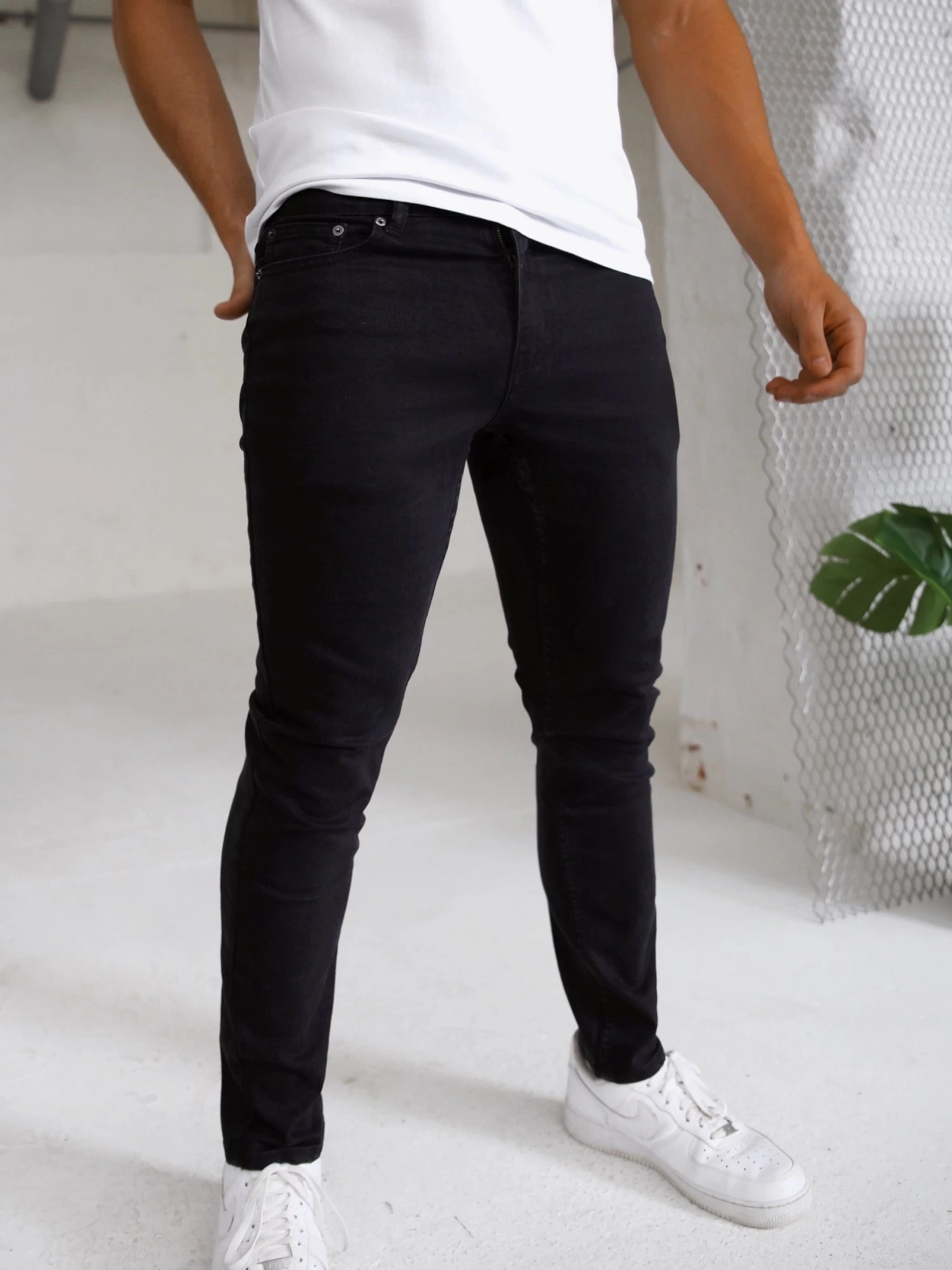 Vol. 9 Slim Jeans - Black 5 Vol. 9 Slim Jeans - Black - Image 3